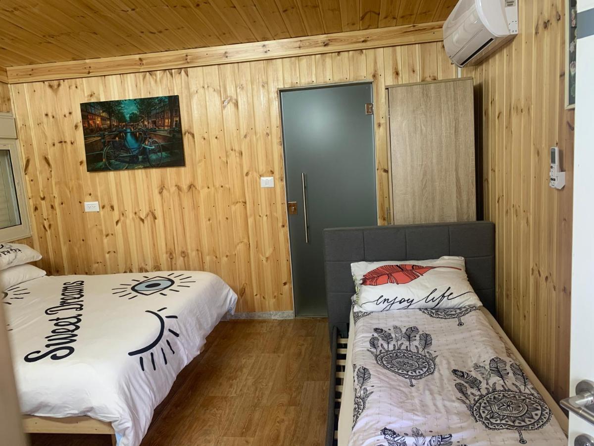 מפגש הדובדבן Apartment Buq'ata Екстериор снимка